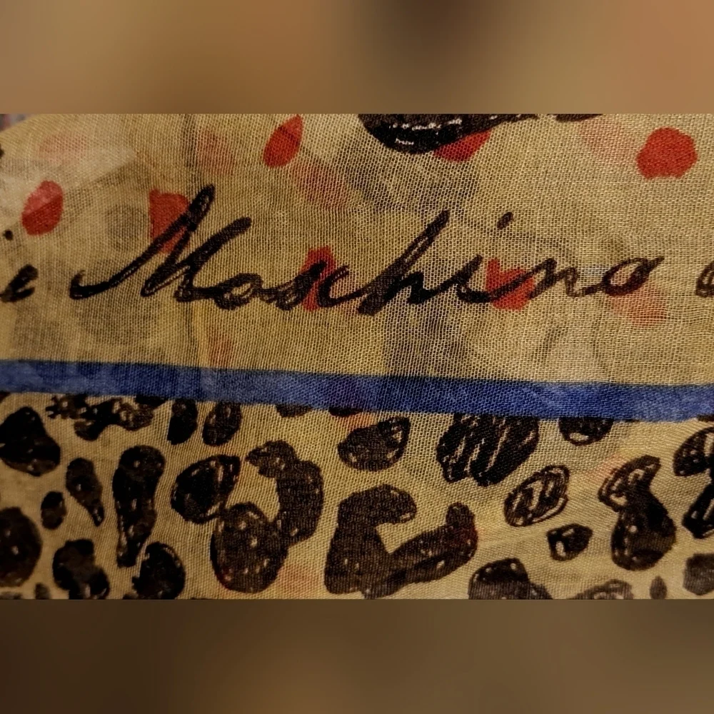 EUC Vintage Moschino By Roffe Leopard Casual Everyday Graphic WInter Scarf Wrap